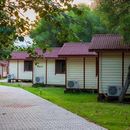 Gorge Club Отель *